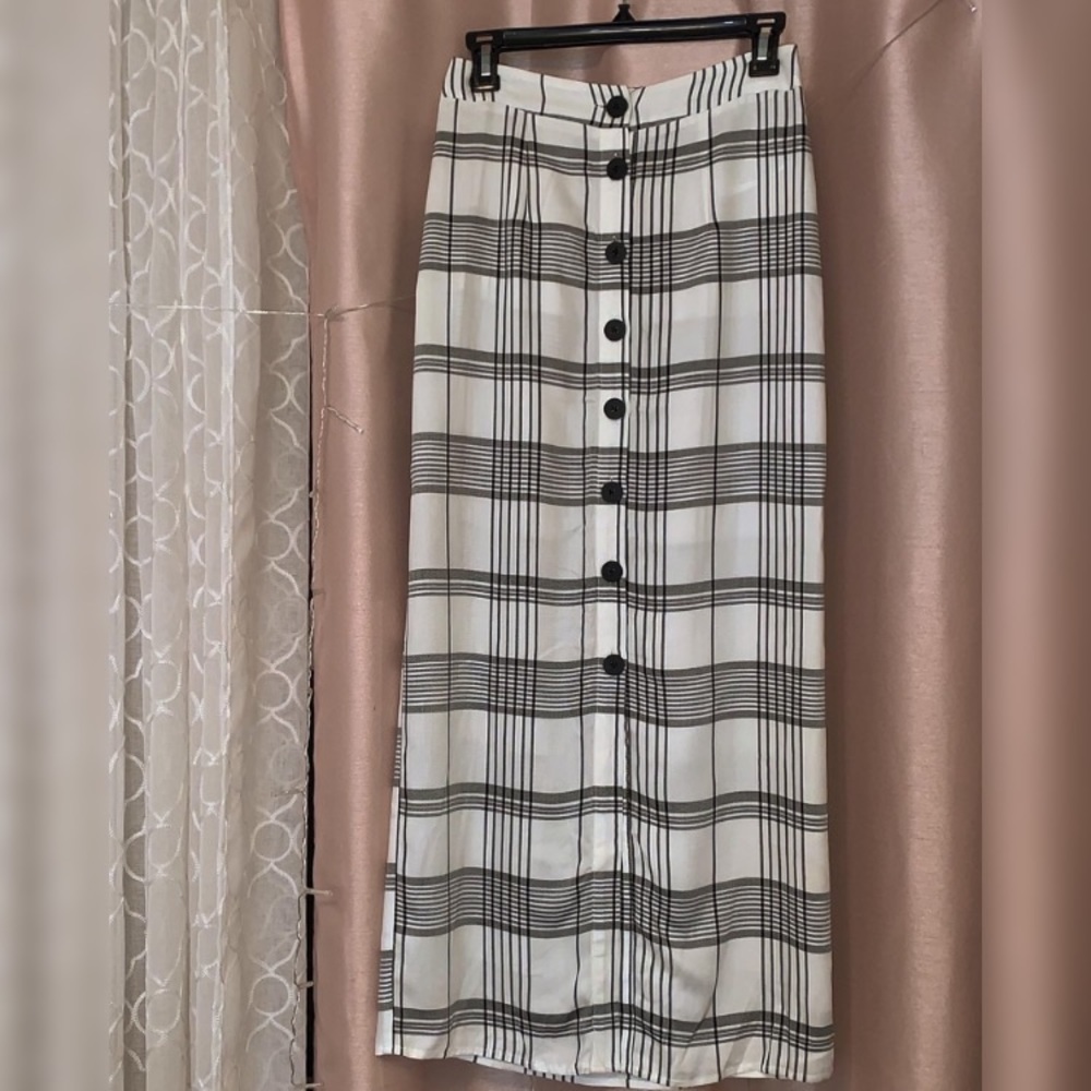 Forever 21 skirt